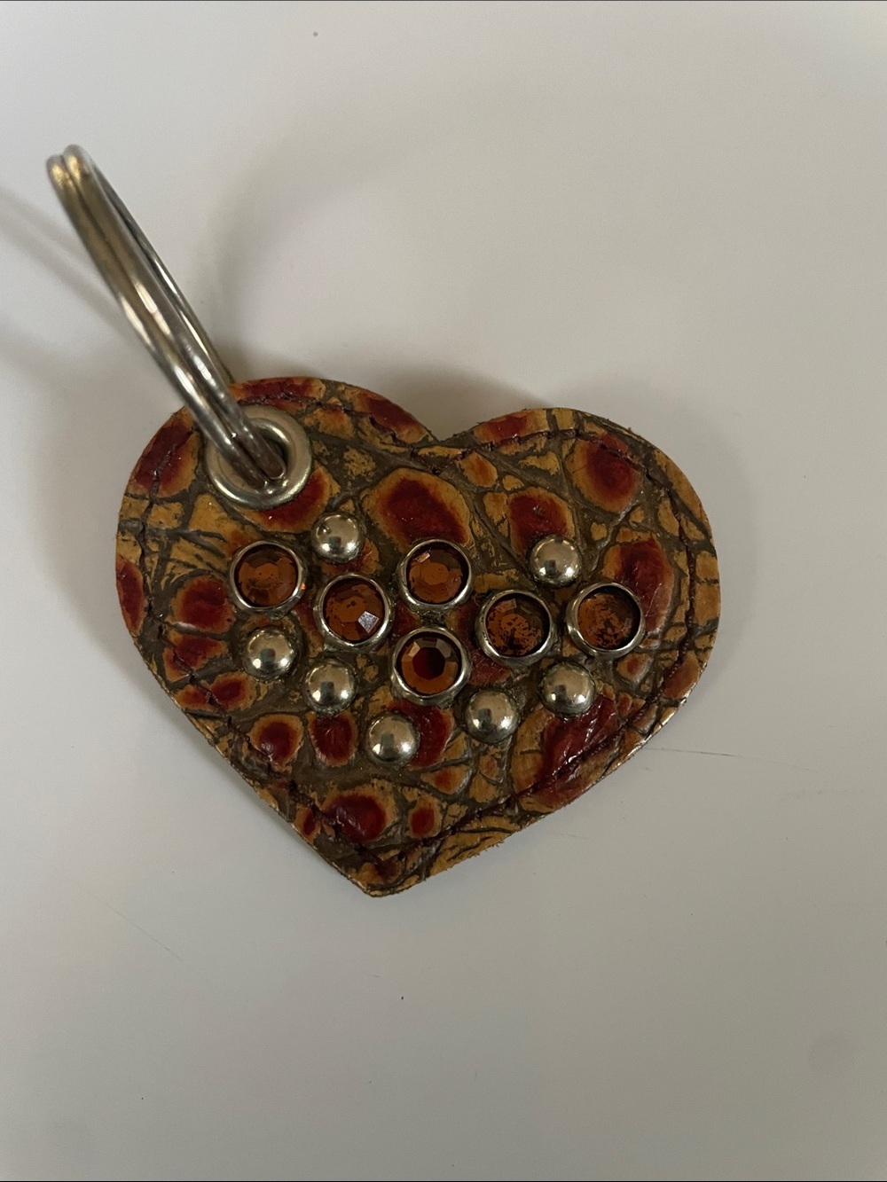 Handmade Heart-Shaped Leather Key & Card Holder with Amber-Tone Accents
